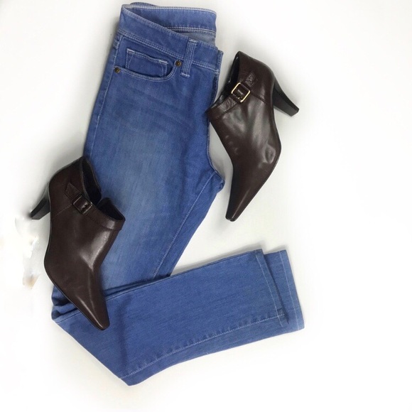 Uniqlo Denim - Uniqlo Skinny Light Wash High Waisted Mom Jeans